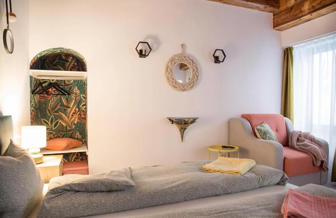Seek And Hide - Csilla'S Tiny Hideaway-1